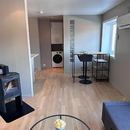 Cozy Nest- Walking Distance To City Center Bergen