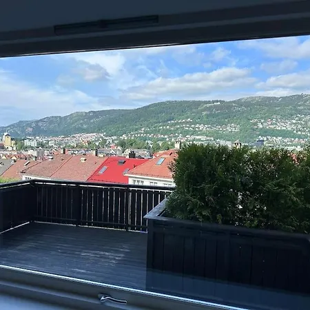 Cozy Nest- Walking Distance To Center * Bergen