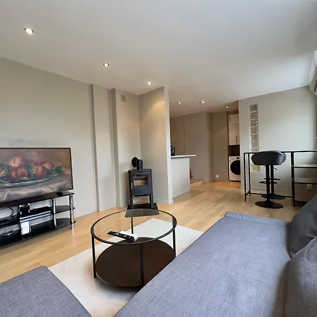 Cozy Nest- Walking Distance To Center Bergen
